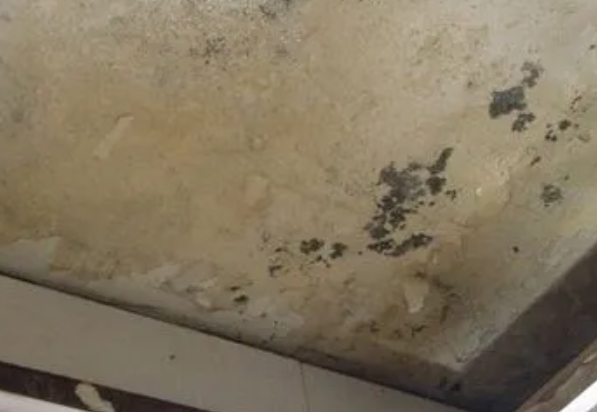 江西阳台漏水维修公司分享下江西卫生间渗水维修需要注意哪些问题。